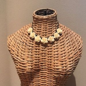 💥Floral Statement Necklace💥